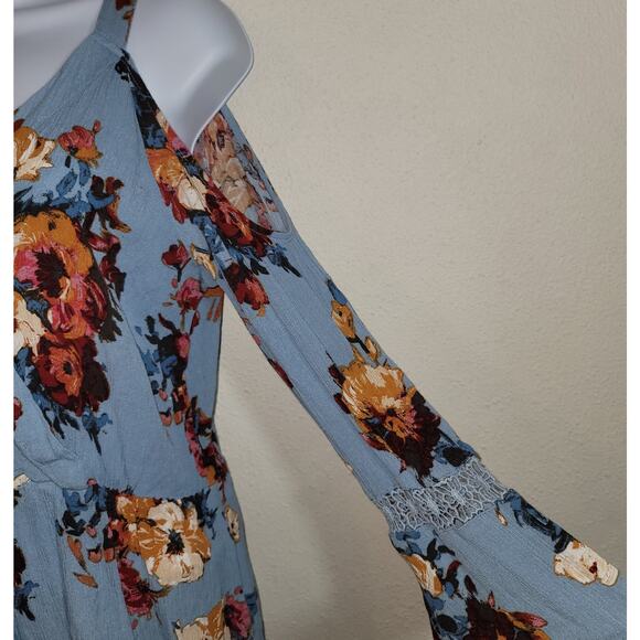 Chelesa & Violet Blue Floral Cold Shoulder Women's Short Romper L Long Sleeves - Picture 6 of 6